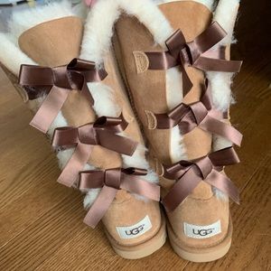 Women’s IGG boots size 5.